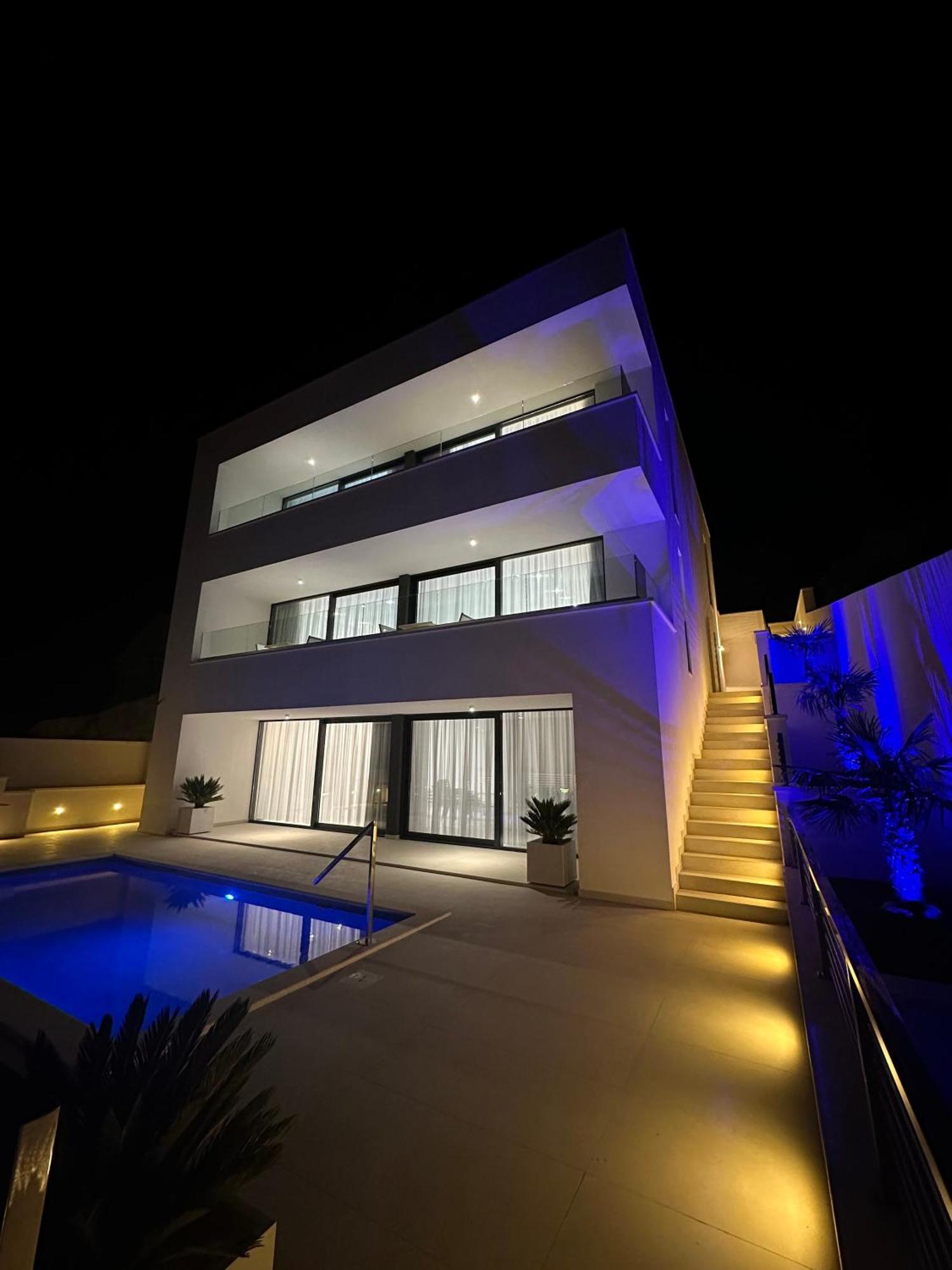 Villa Apartment Danny Baska Voda Exterior photo